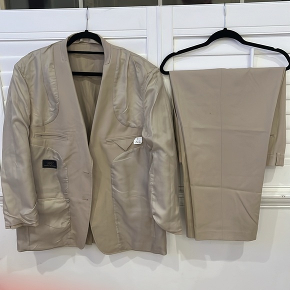 Brooks Brothers 439 2 button suit and pants - Picture 7 of 8